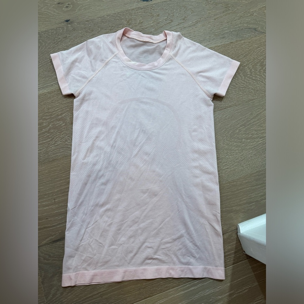 Lululemon Swiftly Tech Shirt 2.0